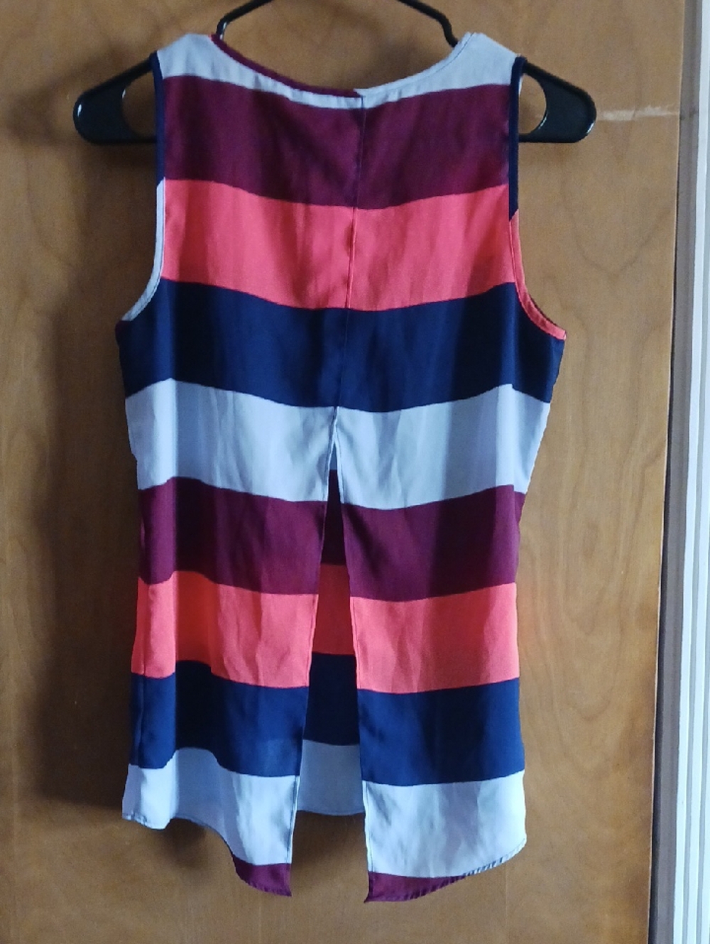 Express Tank Top - Picture 2 of 5